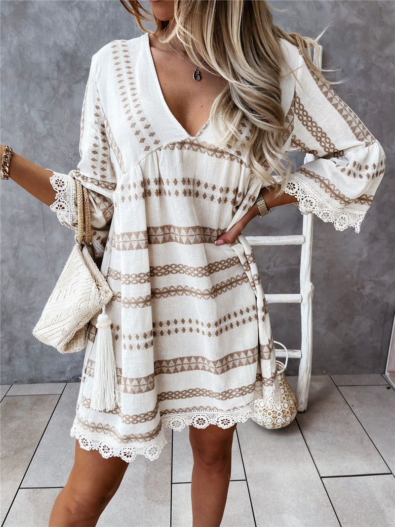 V-neck Geometric Print Dress with Long Sleeve Lace Cuff Dresses