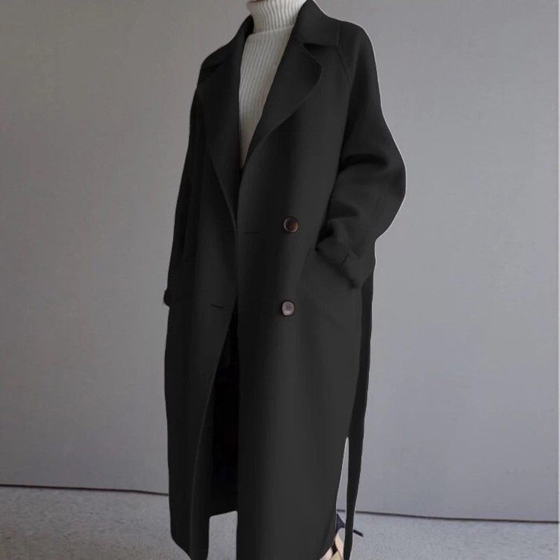 Chic Cashmere Coat with a Flirty Lapel Design