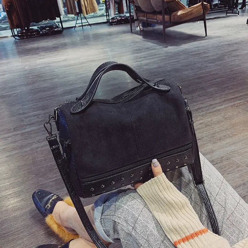 Rivets  Designer Casual Messenger  Leather Bags -Large Capacity