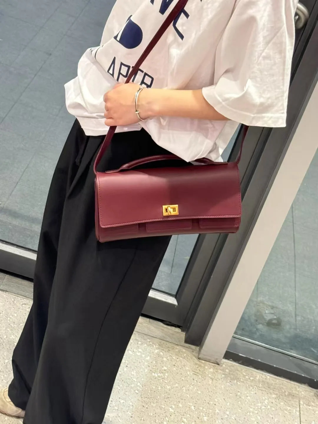Chic Cowhide Shoulder Clutch Bag