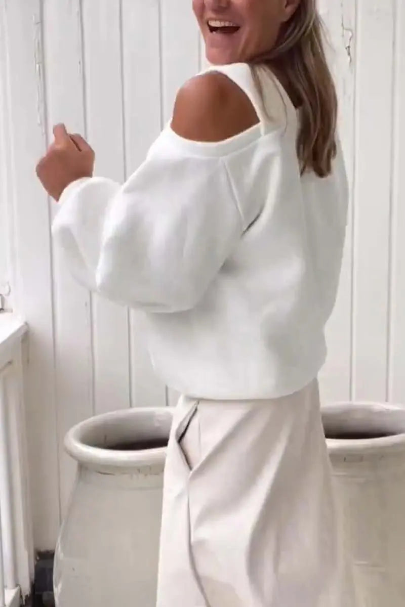 Chic Look Off-shoulder Top Pullover Blouse  with  Long-sleeved
