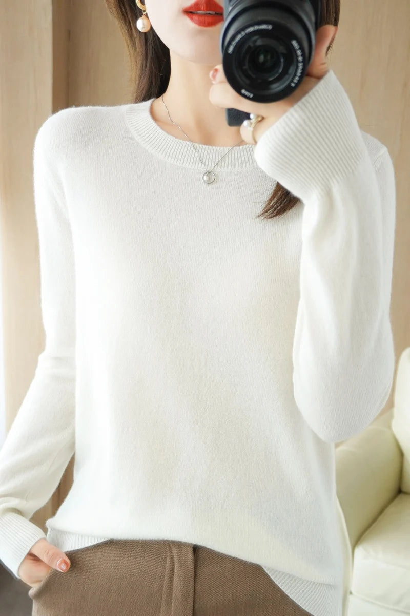 Classic Style Cashmere Round Neck Pullover with  Long Sleeve