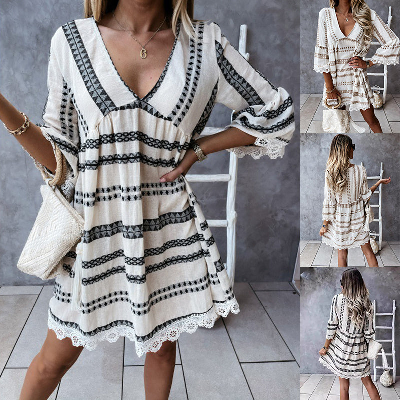 V-neck Geometric Print Dress with Long Sleeve Lace Cuff Dresses