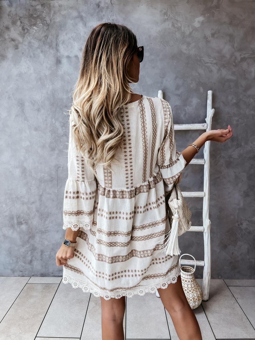 V-neck Geometric Print Dress with Long Sleeve Lace Cuff Dresses